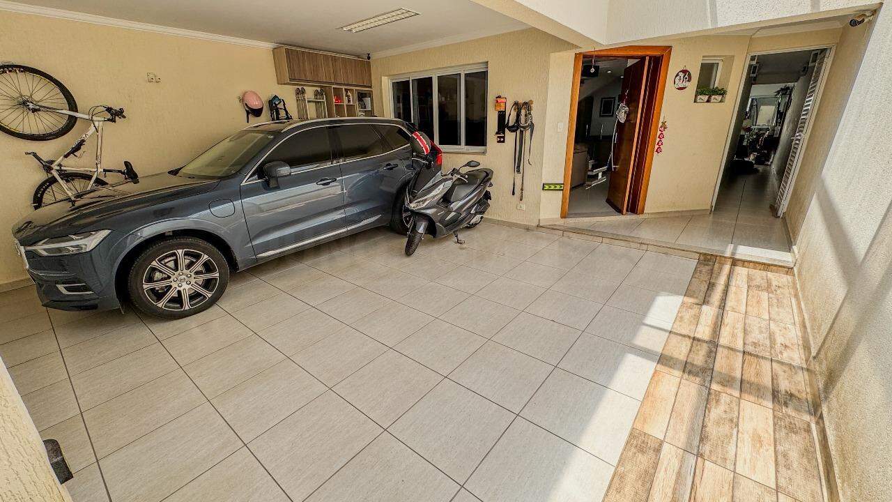 Casa à venda, 3 quartos, sendo 1 suíte, 2 vagas, no bairro Parque Conceição em Piracicaba - SP