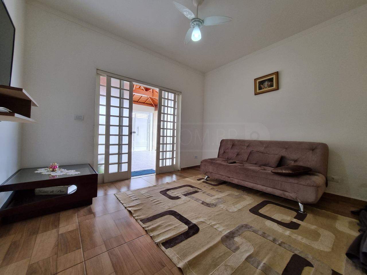 Casa à venda, 1 quarto, 1 vaga, no bairro Água Branca em Piracicaba - SP