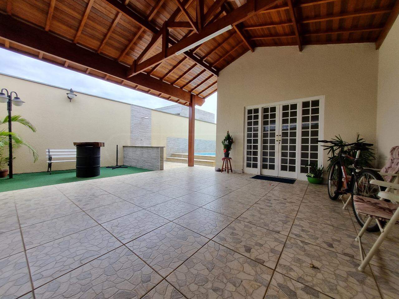 Casa à venda, 1 quarto, 1 vaga, no bairro Água Branca em Piracicaba - SP