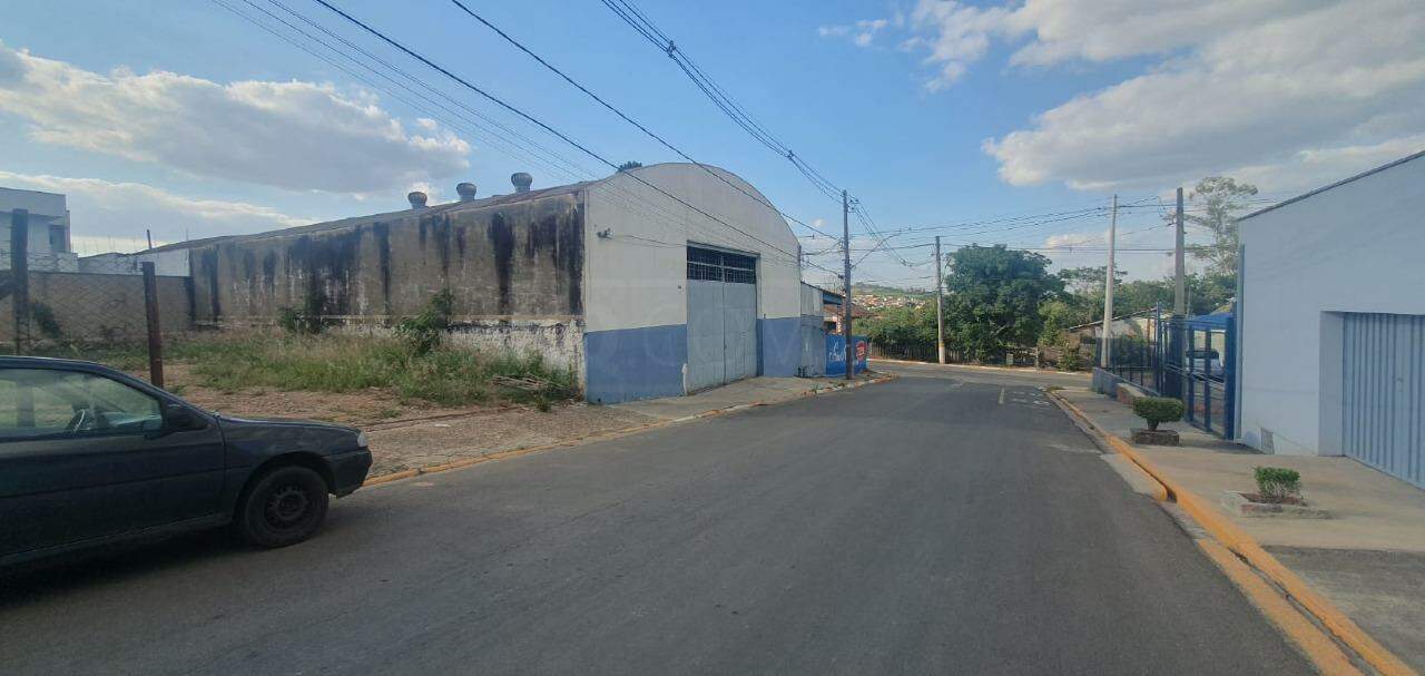 Galpão para alugar, no bairro Centro em Rio das Pedras - SP