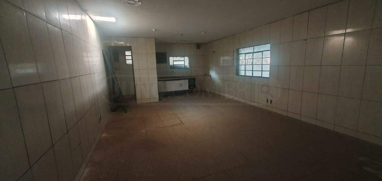 Galpão para alugar, no bairro Centro em Rio das Pedras - SP