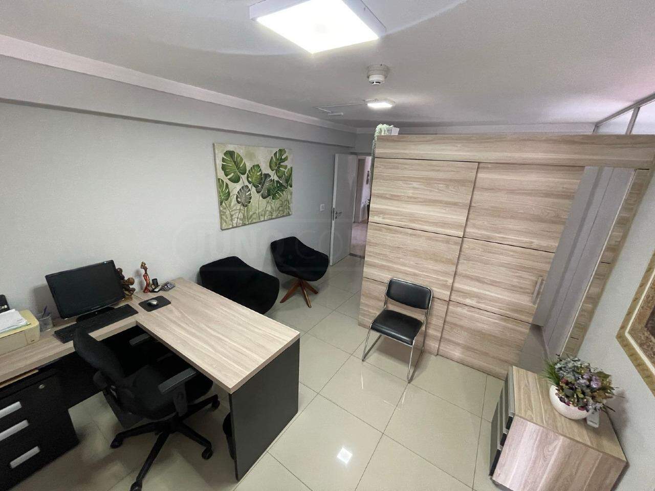 Sala Comercial à venda, 1 vaga, no bairro Centro em Piracicaba - SP