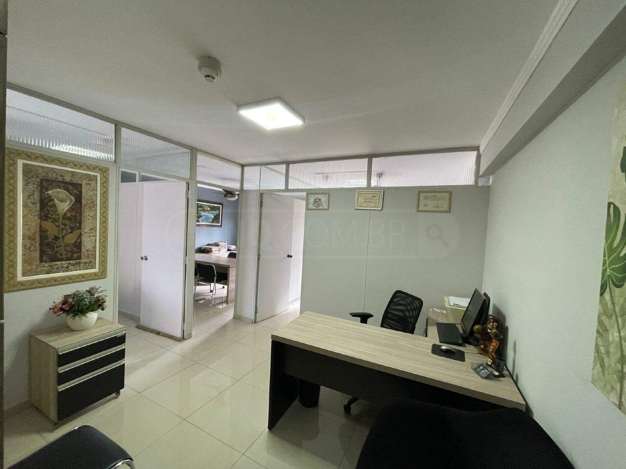 Sala Comercial à venda, 1 vaga, no bairro Centro em Piracicaba - SP