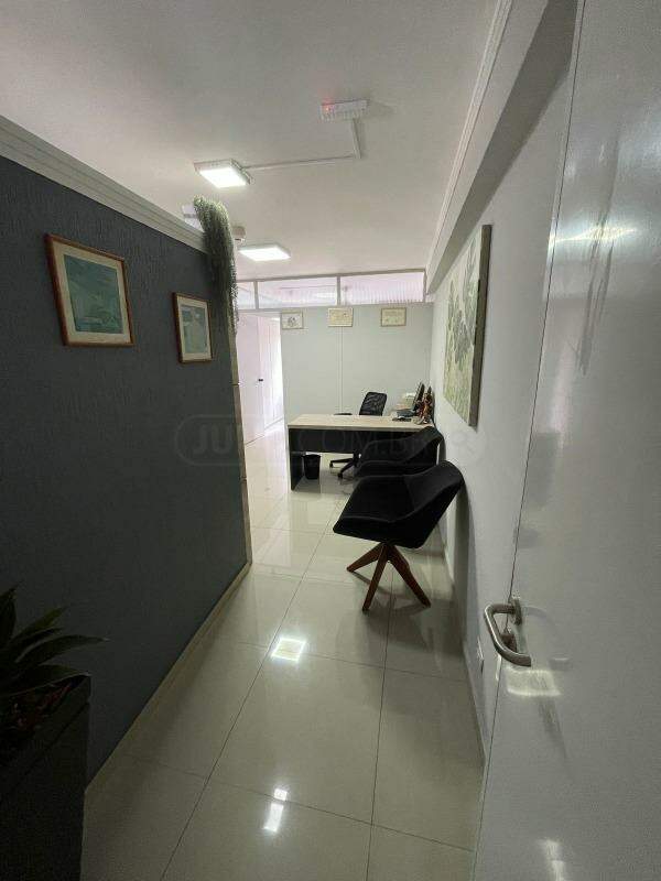 Sala Comercial à venda, 1 vaga, no bairro Centro em Piracicaba - SP