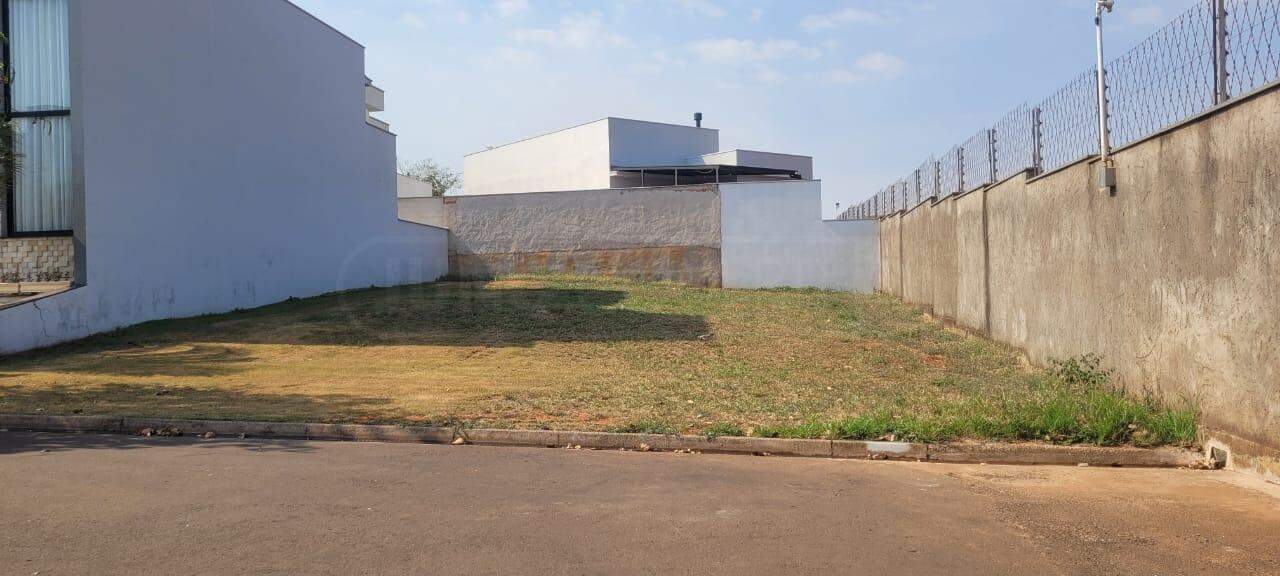 Terreno em Condomínio à venda no Park Unimep Taquaral, no bairro Park Unimep Taquaral  em Piracicaba - SP