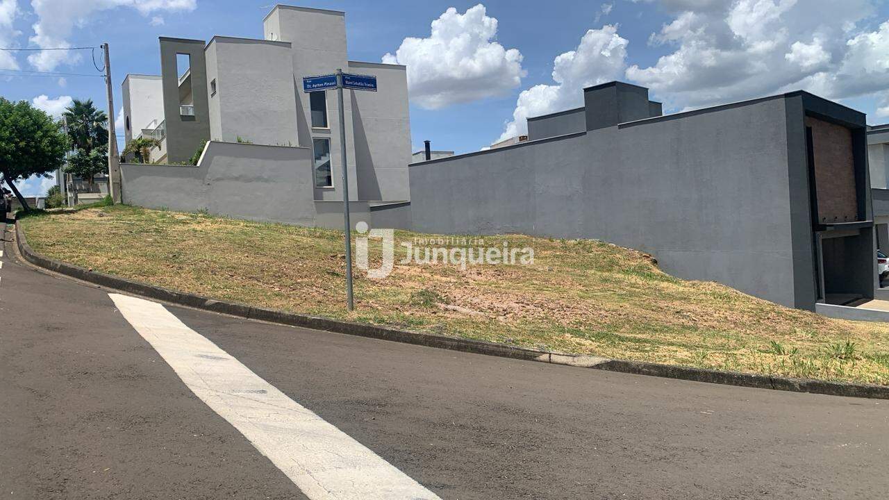 Terreno em Condomínio à venda no Reserva das Paineiras, no bairro Reserva das Paineiras em Piracicaba - SP