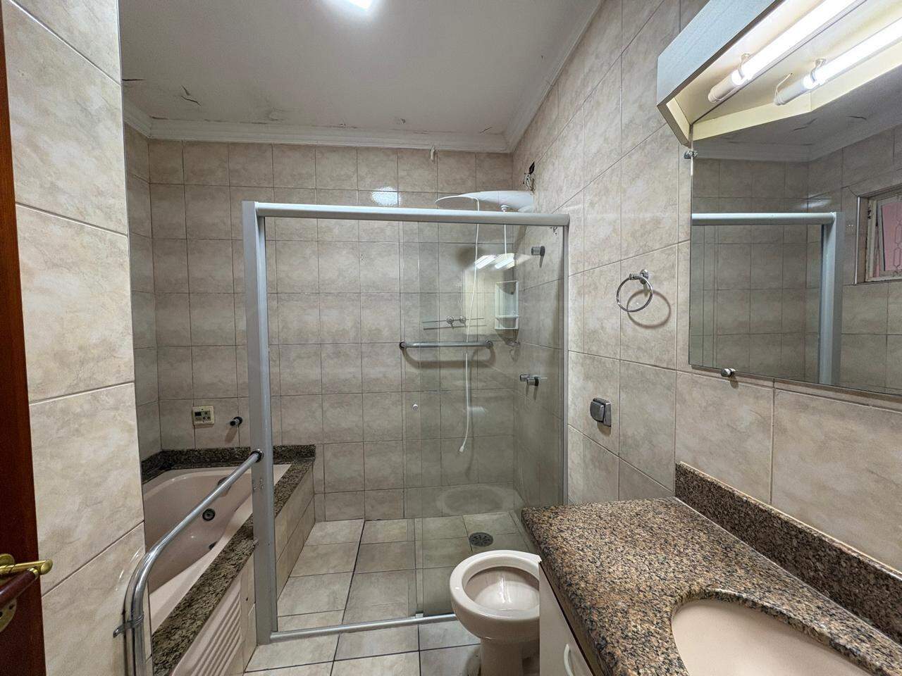 Casa à venda, 2 quartos, sendo 1 suíte, 4 vagas, no bairro Nova Piracicaba em Piracicaba - SP