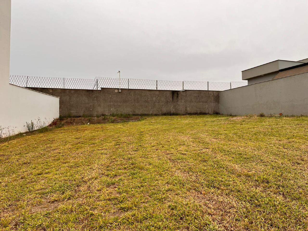 Terreno em Condomínio à venda no Park Unimep Taquaral, no bairro Park Unimep Taquaral  em Piracicaba - SP