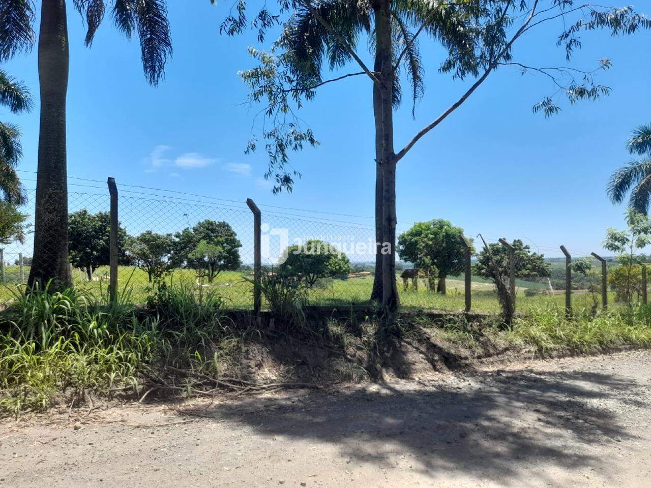 Área para alugar, no bairro Nova Suiça em Piracicaba - SP