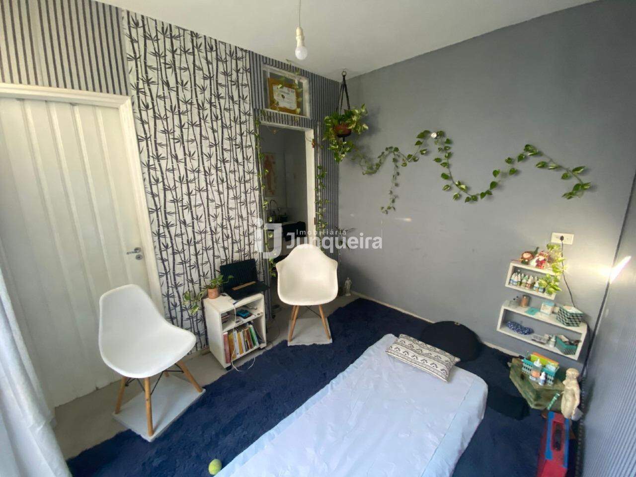 Casa Comercial à venda, 7 quartos, sendo 2 suítes, 1 vaga, no bairro Cidade Alta em Piracicaba - SP