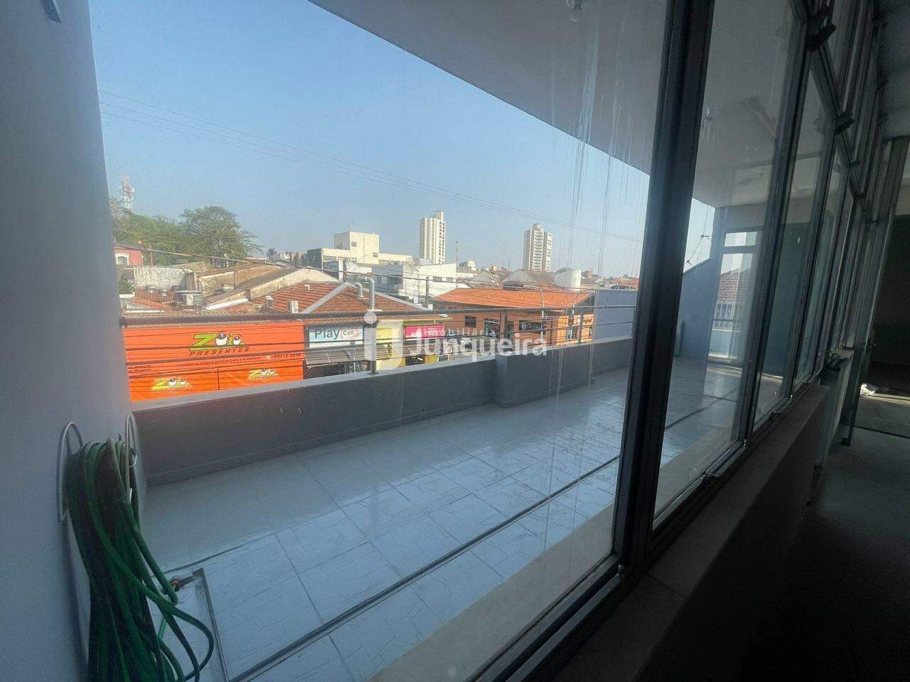 Sala Comercial para alugar, no bairro Centro em Rio das Pedras - SP
