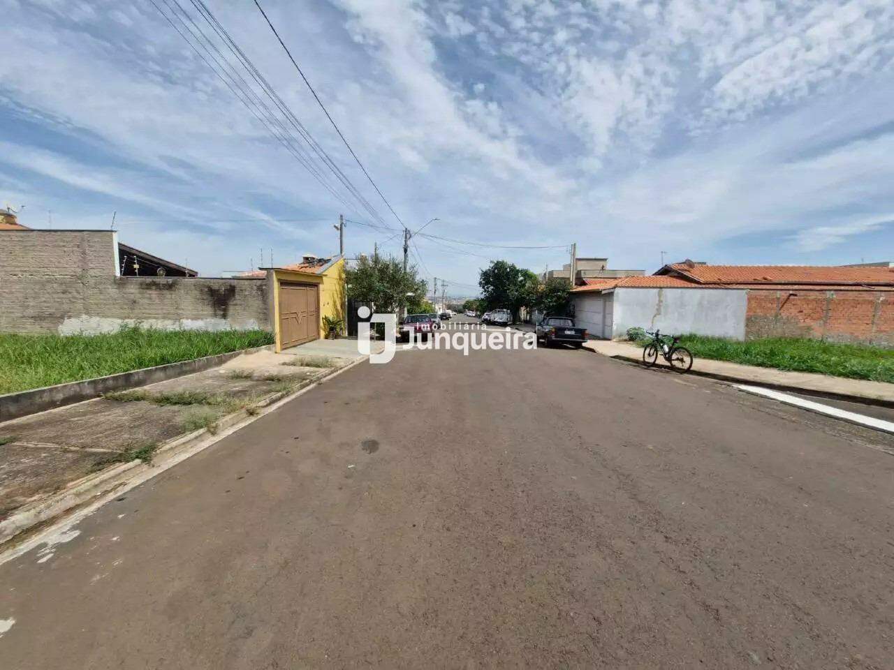 Terreno à venda, no bairro RESIDENCIAL ALTOS DO TAQUARAL em Piracicaba - SP