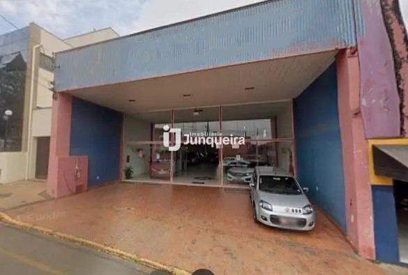 Galpão à venda, no bairro Centro em Rio das Pedras - SP
