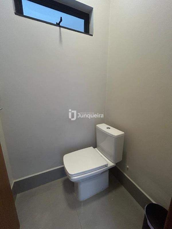 Casa em Condomínio à venda no Villa D'Aquila, 3 quartos, sendo 3 suítes, 2 vagas, no bairro Santa Rosa em Piracicaba - SP