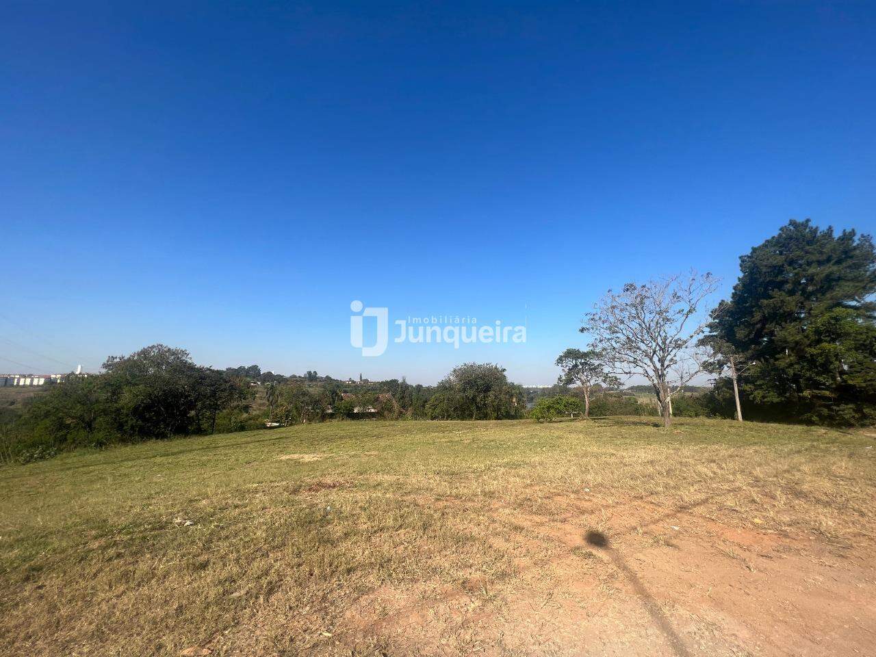 Terreno à venda, no bairro Itaperu em Piracicaba - SP