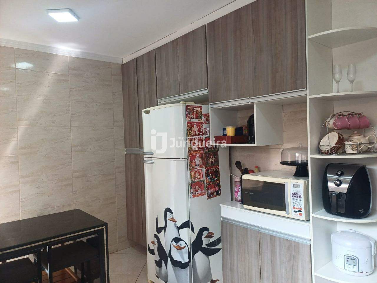 Casa à venda, 4 quartos, 2 vagas, no bairro Água Branca em Piracicaba - SP