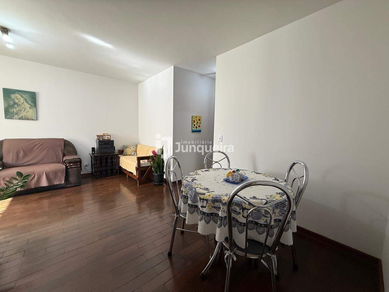 Apartamento à venda no Edifício Villeneuve, 3 quartos, sendo 1 suíte, 1 vaga, no bairro Centro em Piracicaba - SP