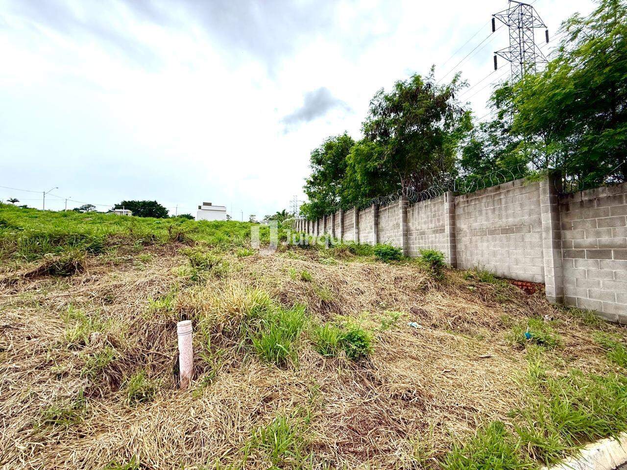 Terreno em Condomínio à venda no Terras do Sinhô III, no bairro Terras do Sinhô lll em Piracicaba - SP