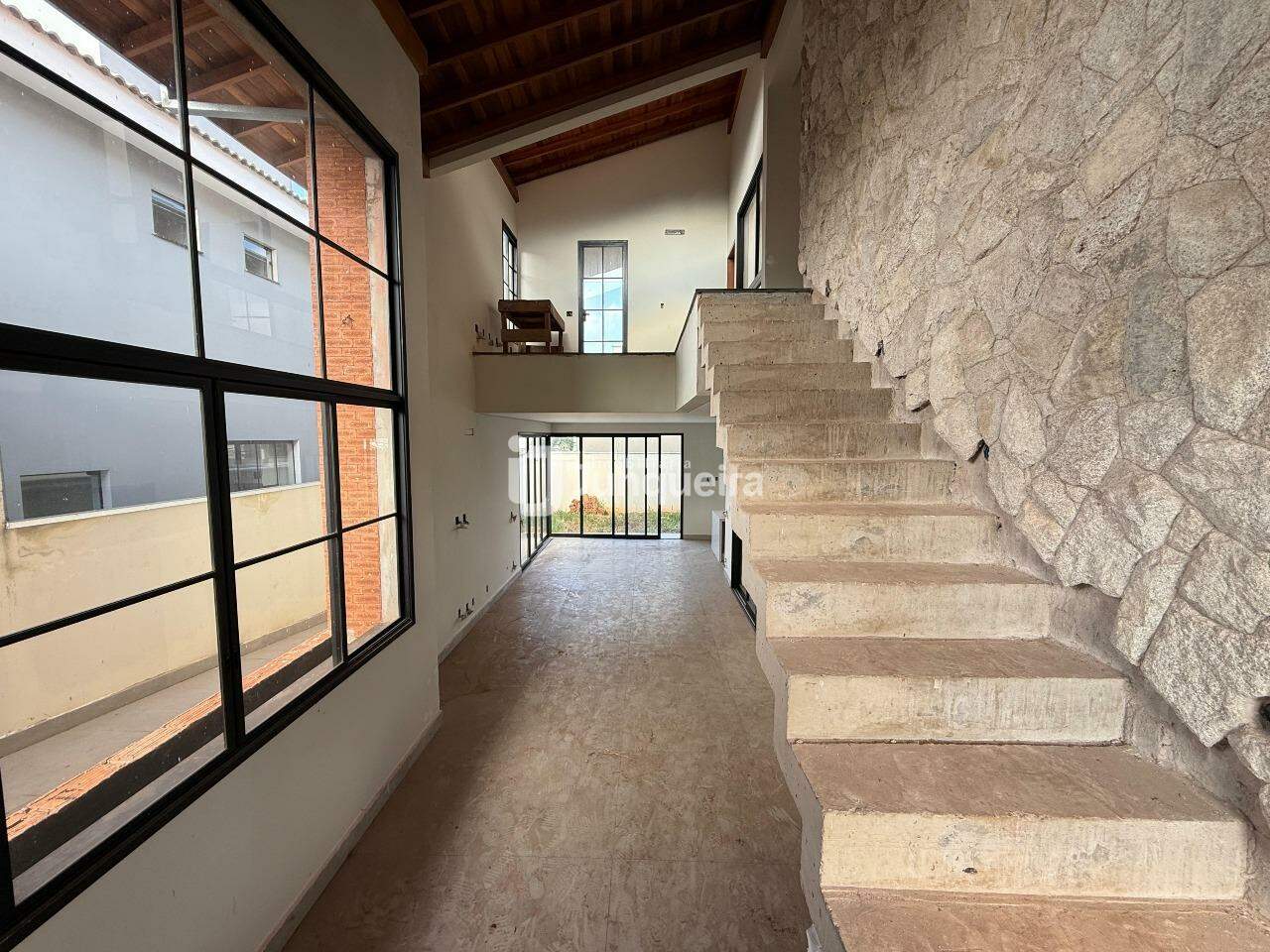 Casa em Condomínio à venda no Villa D'Aquila, 3 quartos, sendo 1 suíte, 4 vagas, no bairro Villa D'áquila em Piracicaba - SP