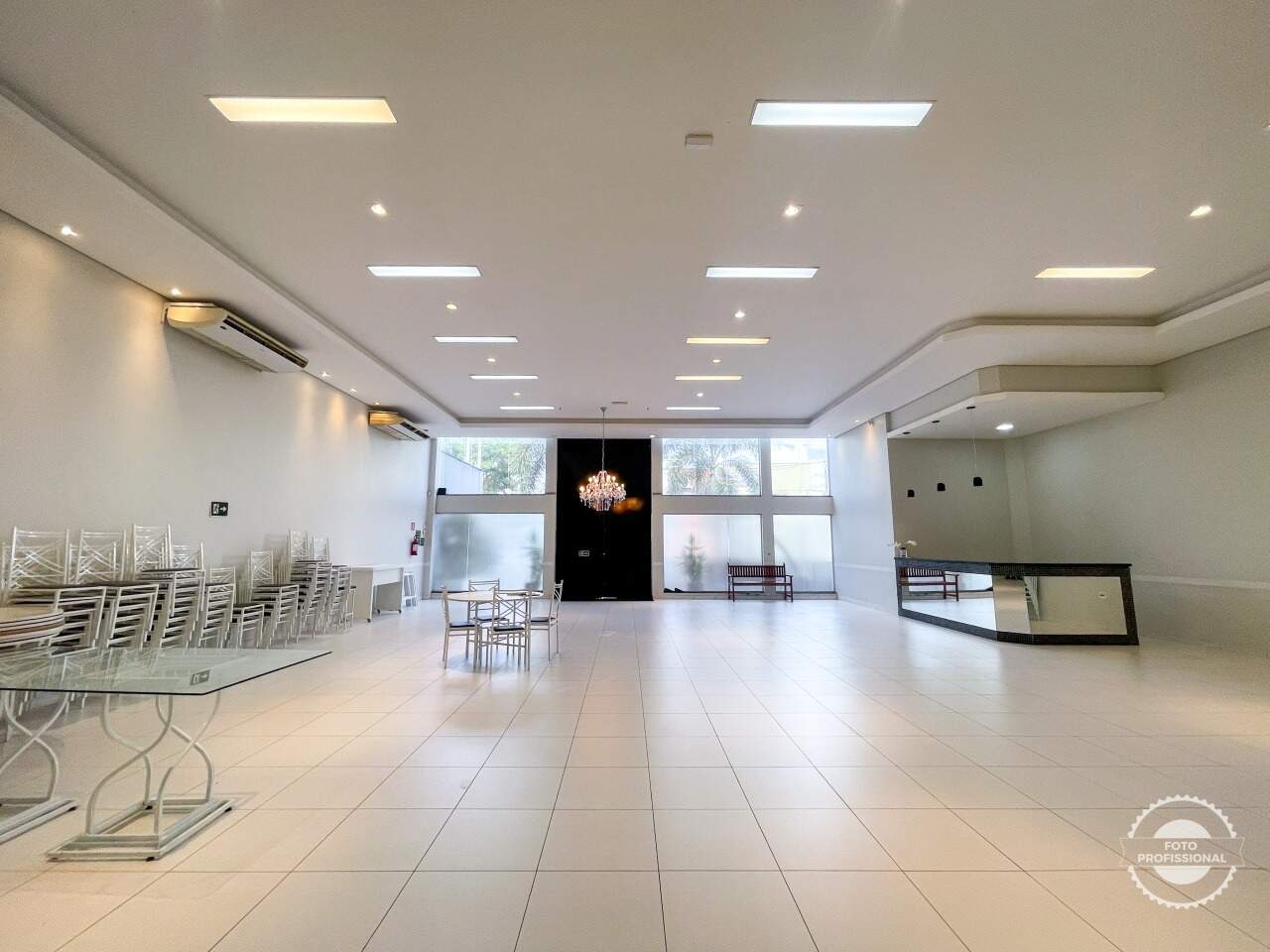 Salão para alugar, no bairro Vila Industrial em Piracicaba - SP