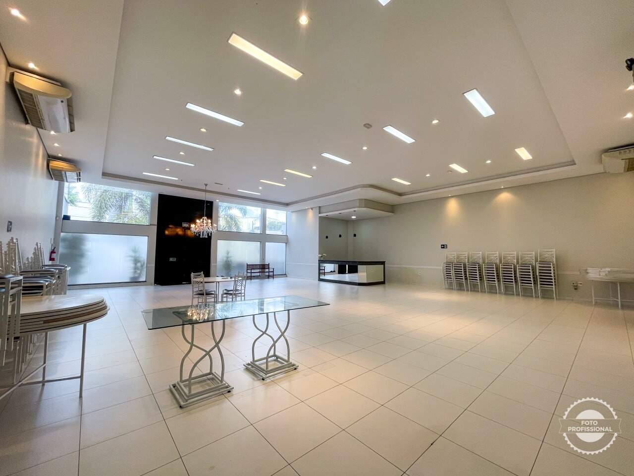 Salão para alugar, no bairro Vila Industrial em Piracicaba - SP