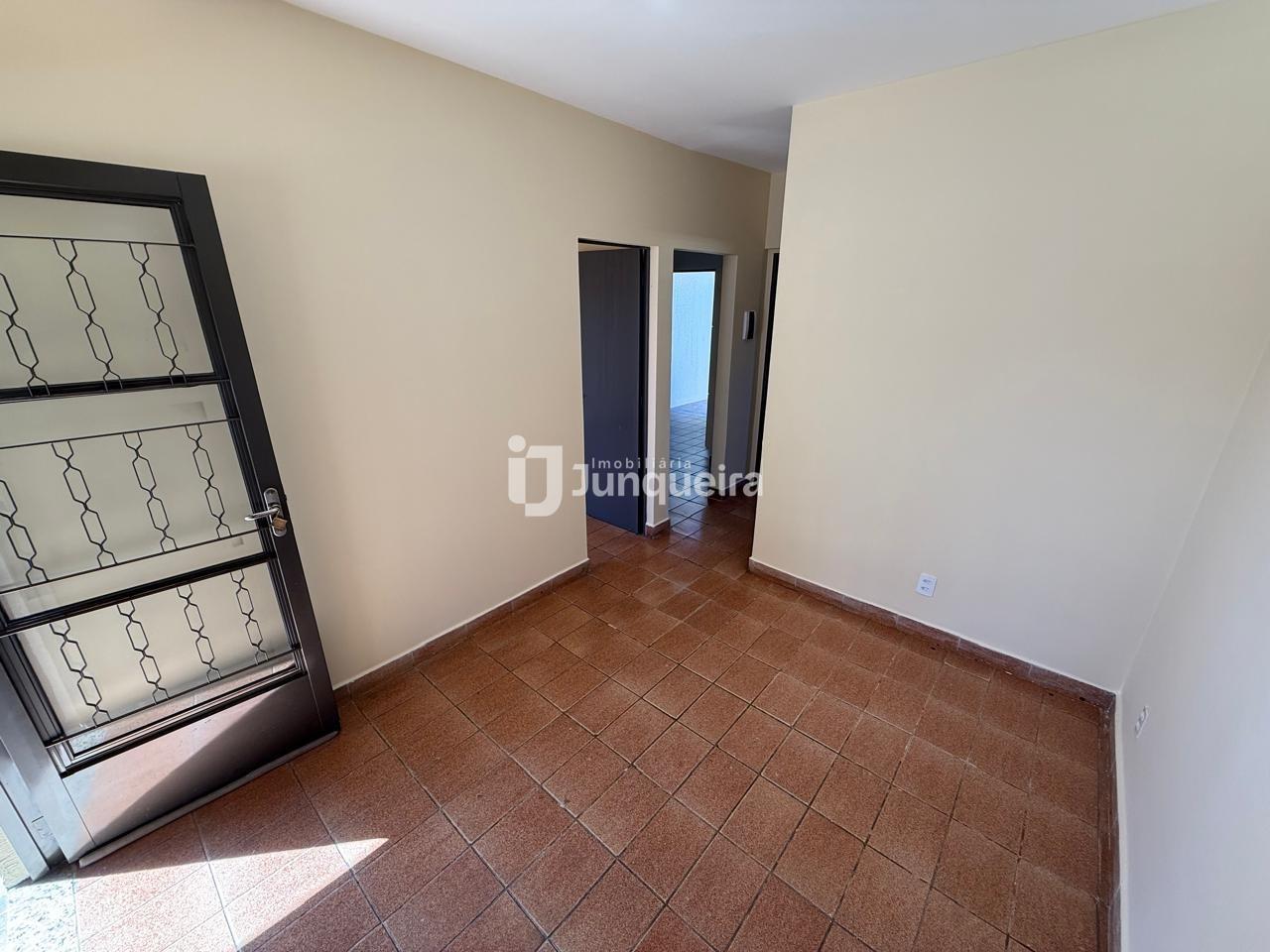 Casa para alugar, 2 quartos, 2 vagas, no bairro Jardim Ipanema em Piracicaba - SP