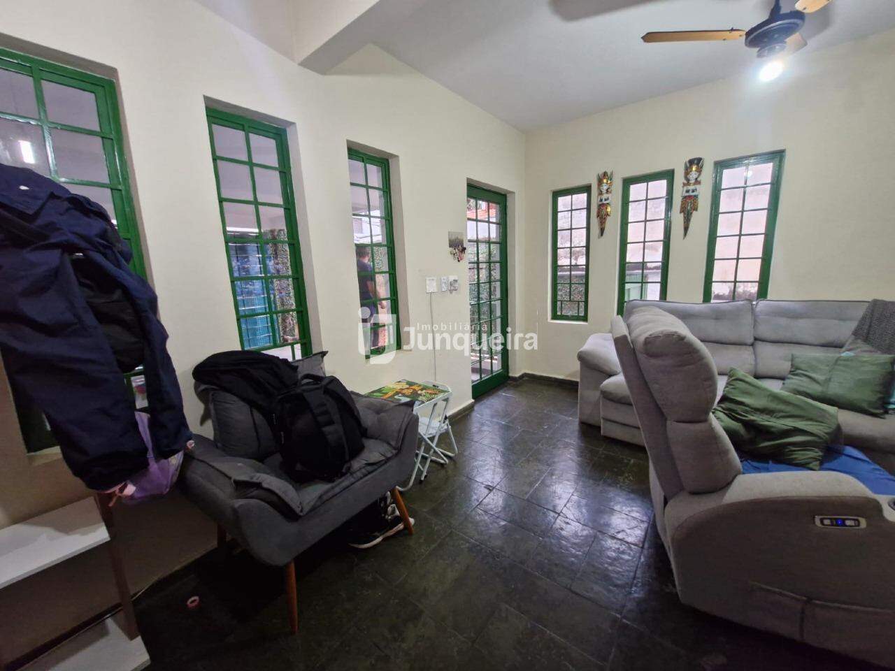 Casa à venda, 3 quartos, sendo 1 suíte, 1 vaga, no bairro Vila Monteiro em Piracicaba - SP