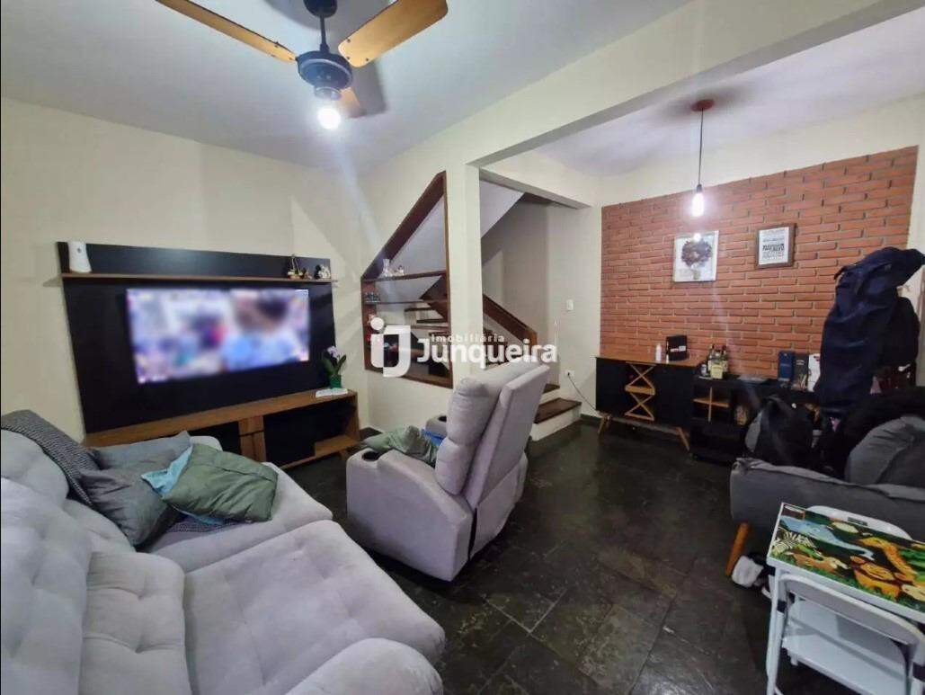 Casa à venda, 3 quartos, sendo 1 suíte, 1 vaga, no bairro Vila Monteiro em Piracicaba - SP