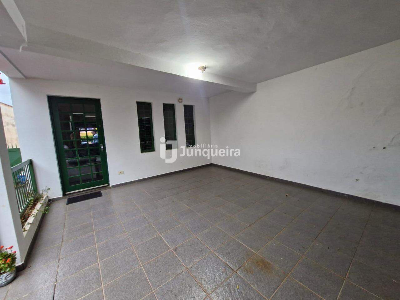 Casa à venda, 3 quartos, sendo 1 suíte, 1 vaga, no bairro Vila Monteiro em Piracicaba - SP