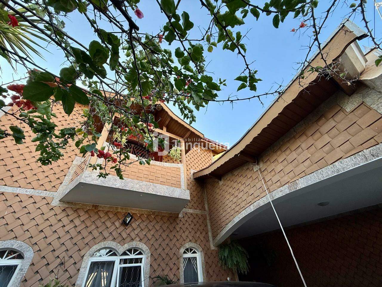 Casa à venda, 3 quartos, sendo 1 suíte, 2 vagas, no bairro Dois Córregos em Piracicaba - SP
