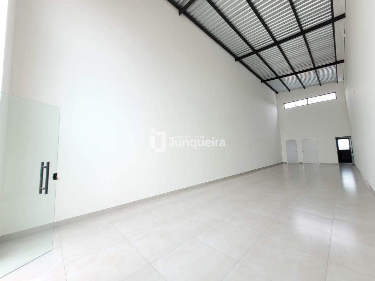 Salão para alugar, no bairro Água Branca em Piracicaba - SP