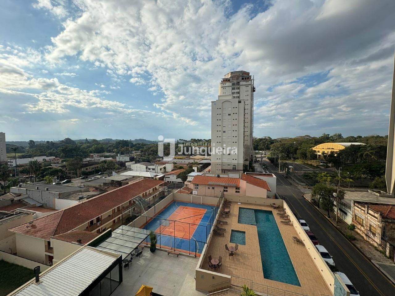 Apartamento à venda no Ilha de Maui, 3 quartos, sendo 1 suíte, 2 vagas, no bairro São Judas em Piracicaba - SP