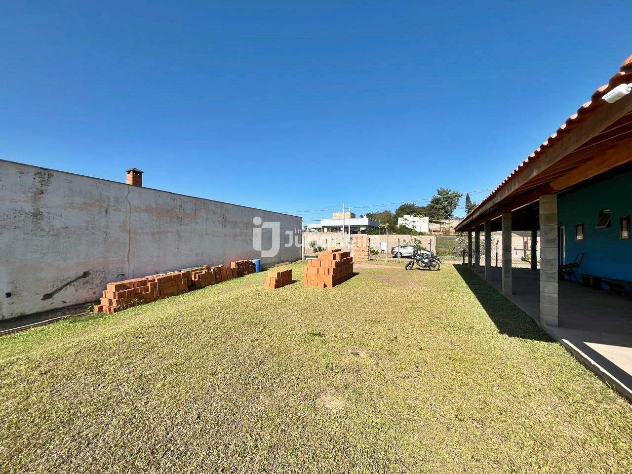 Chácara à venda, 2 quartos, sendo 1 suíte, 6 vagas, no bairro Vivendas Bela Vista em Piracicaba - SP