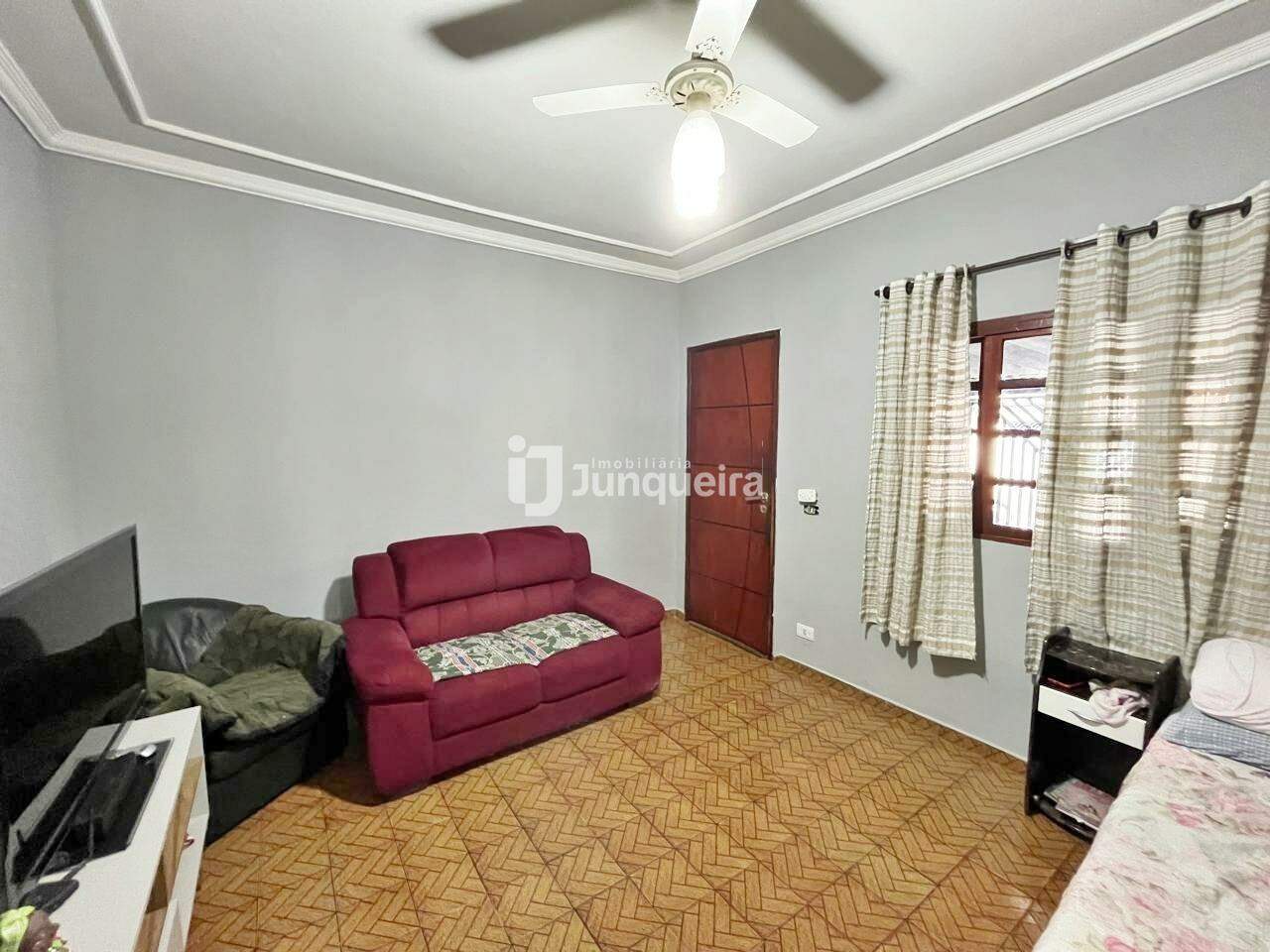 Casa à venda, 2 quartos, 1 vaga, no bairro Iaa em Piracicaba - SP