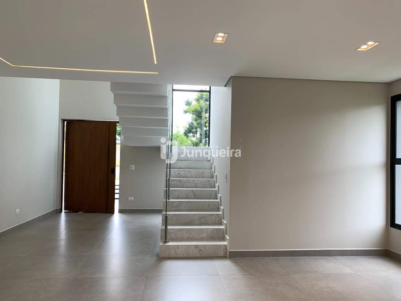 Casa em Condomínio à venda no Villa Bela Vista, 4 quartos, sendo 4 suítes, 4 vagas, no bairro Villa Bela Vista em Piracicaba - SP