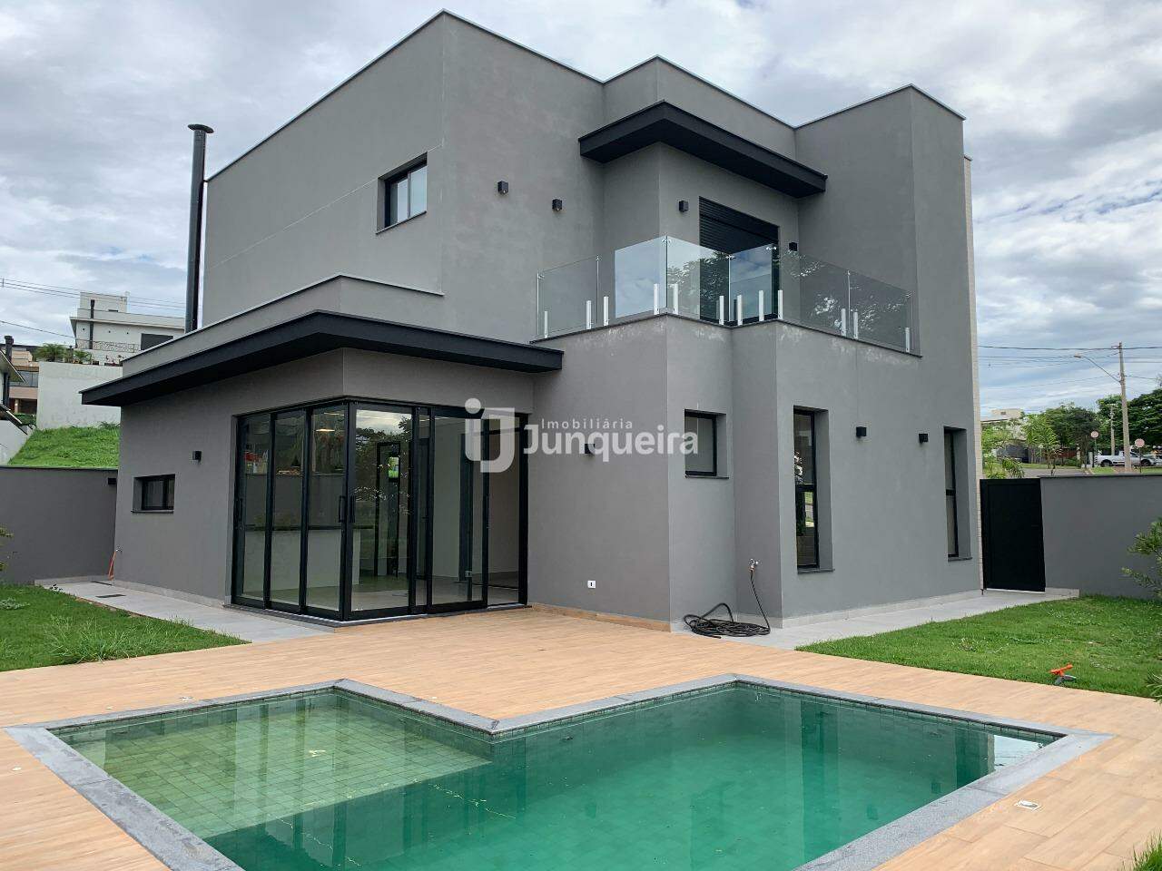 Casa em Condomínio à venda no Villa Bela Vista, 4 quartos, sendo 4 suítes, 4 vagas, no bairro Villa Bela Vista em Piracicaba - SP