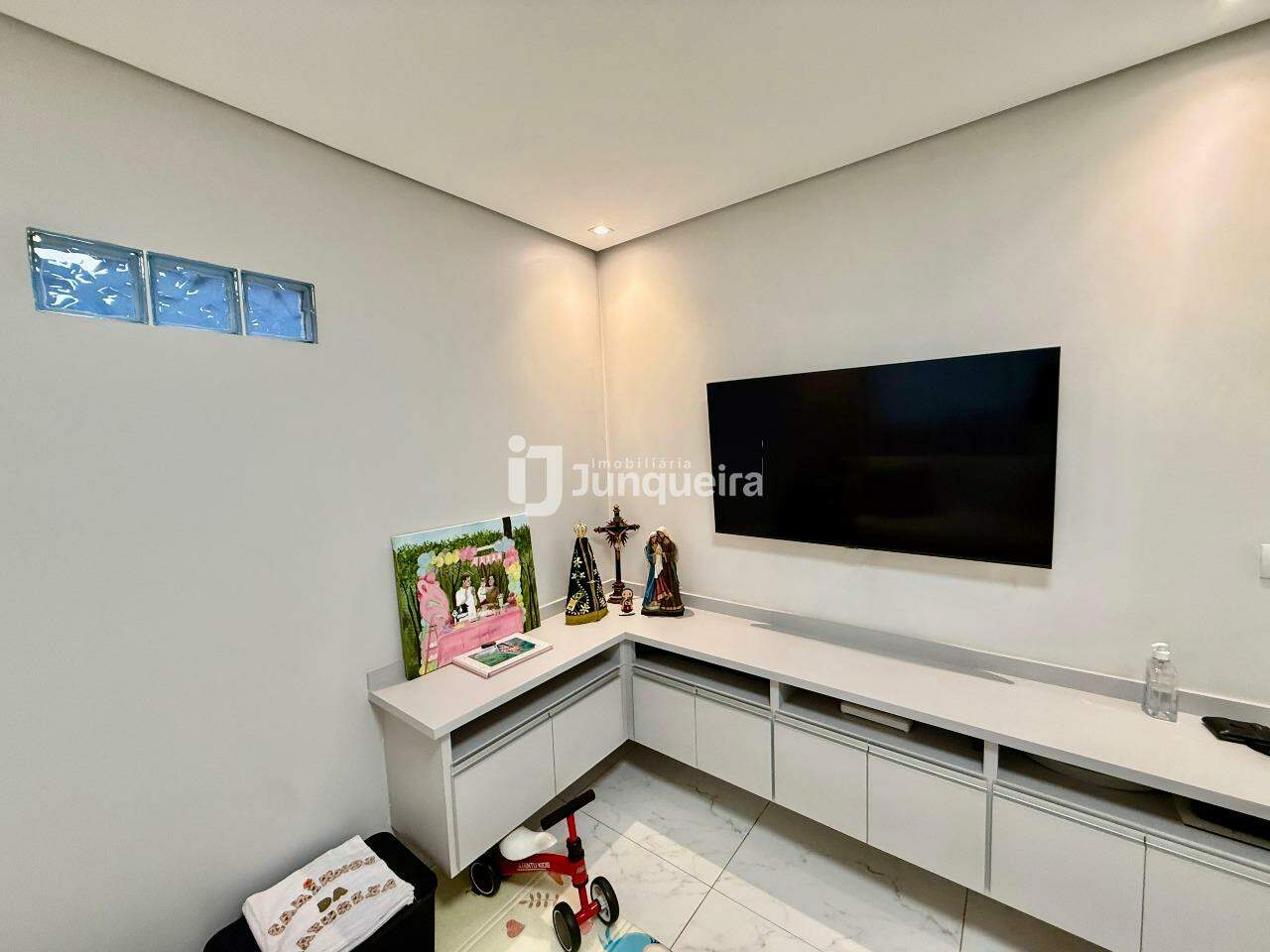 Casa à venda, 2 quartos, 2 vagas, no bairro Vila Sônia em Piracicaba - SP