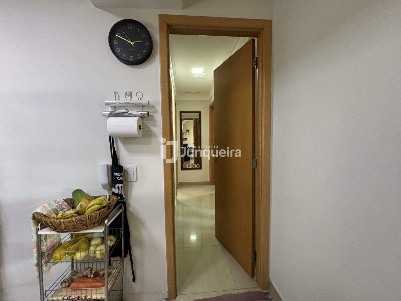 Apartamento à venda no Life Residence, 3 quartos, sendo 1 suíte, 2 vagas, no bairro Parque Santa Cecília em Piracicaba - SP