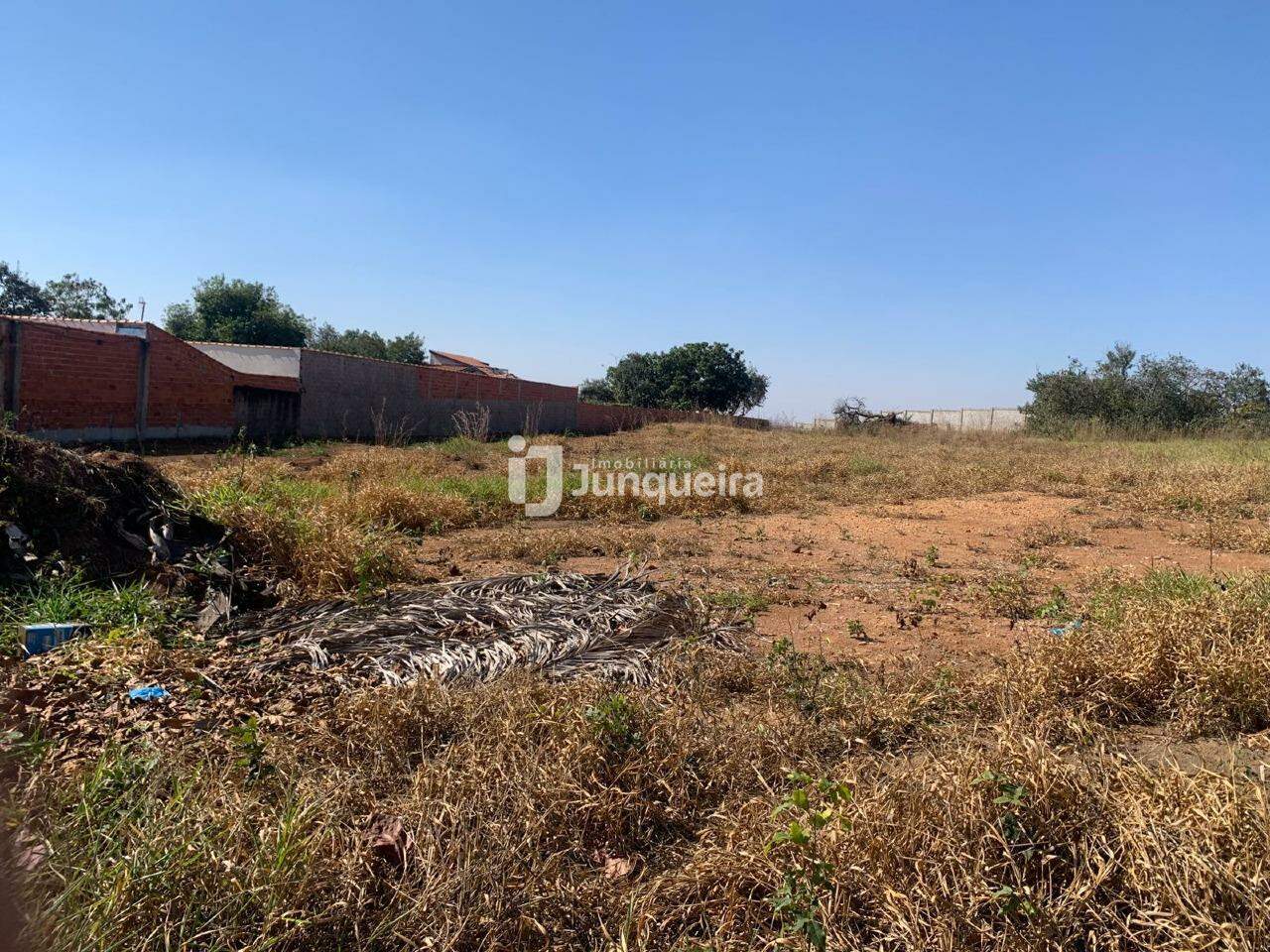 Terreno à venda, no bairro Ondas em Piracicaba - SP