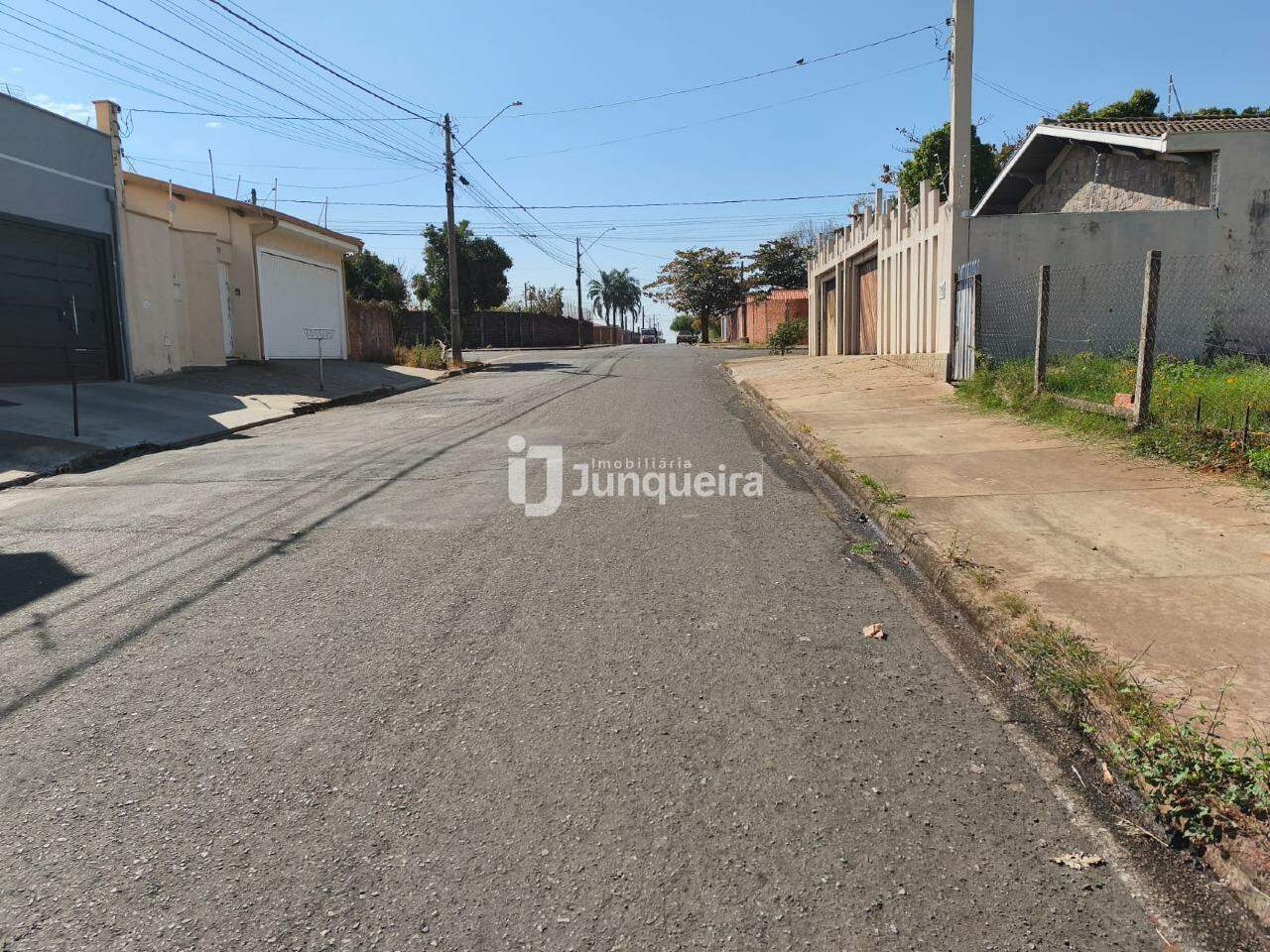 Terreno à venda, no bairro Jardim São Cristóvão II em Rio das Pedras - SP