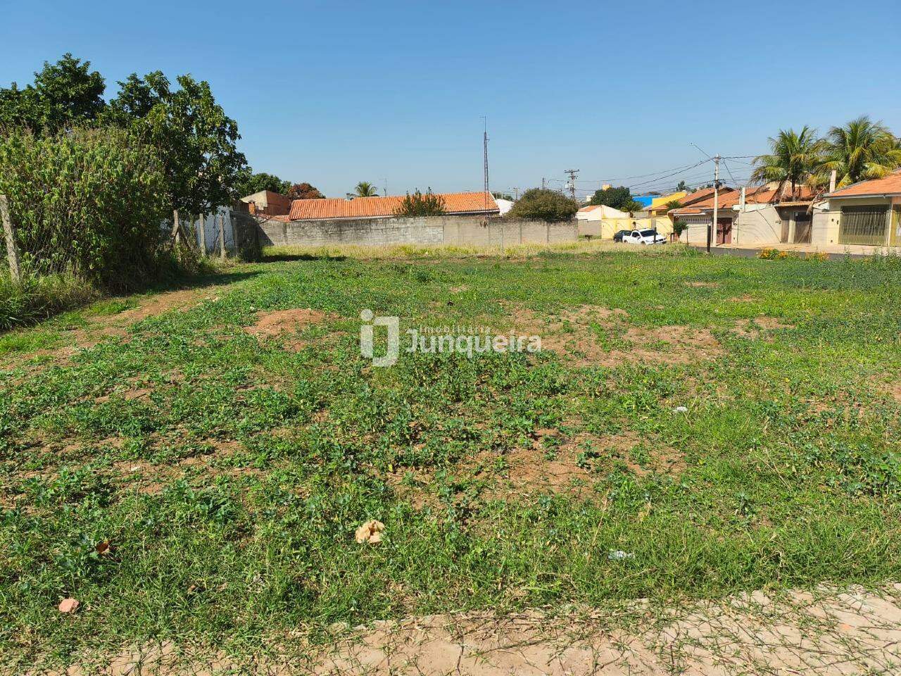 Terreno à venda, no bairro Jardim São Cristóvão II em Rio das Pedras - SP