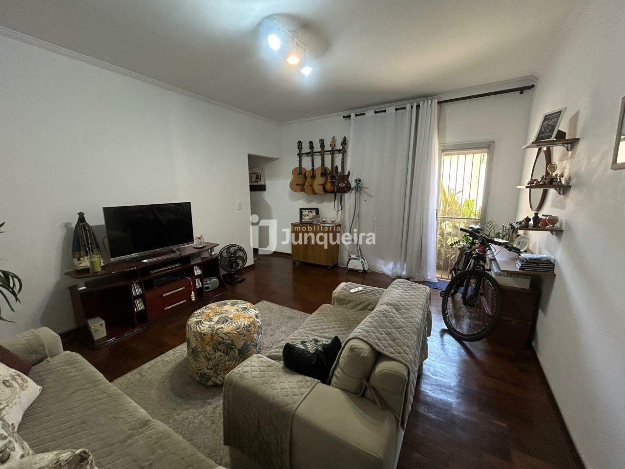 Apartamento à venda no Portal do Guarujá, 2 quartos, sendo 1 suíte, 1 vaga, no bairro Morumbi em Piracicaba - SP