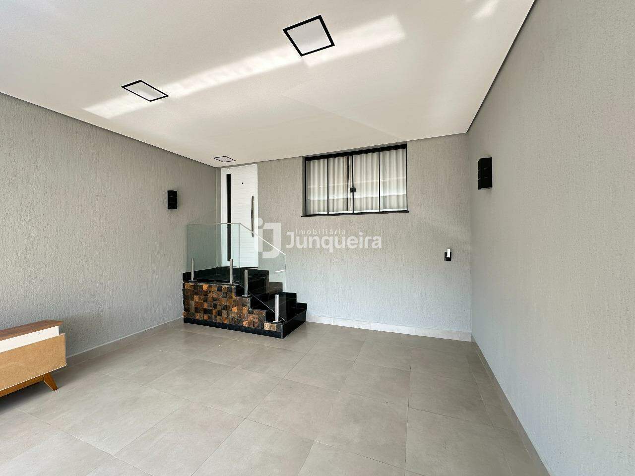 Casa à venda, 2 quartos, 2 vagas, no bairro Jardim Noiva da Colina em Piracicaba - SP