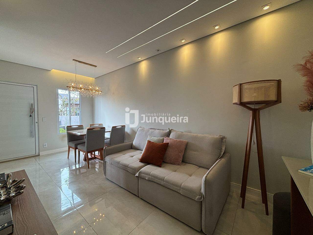 Casa em Condomínio à venda no Reserva Taquaral II, 3 quartos, sendo 1 suíte, 2 vagas, no bairro Reserva Taquaral II em Piracicaba - SP