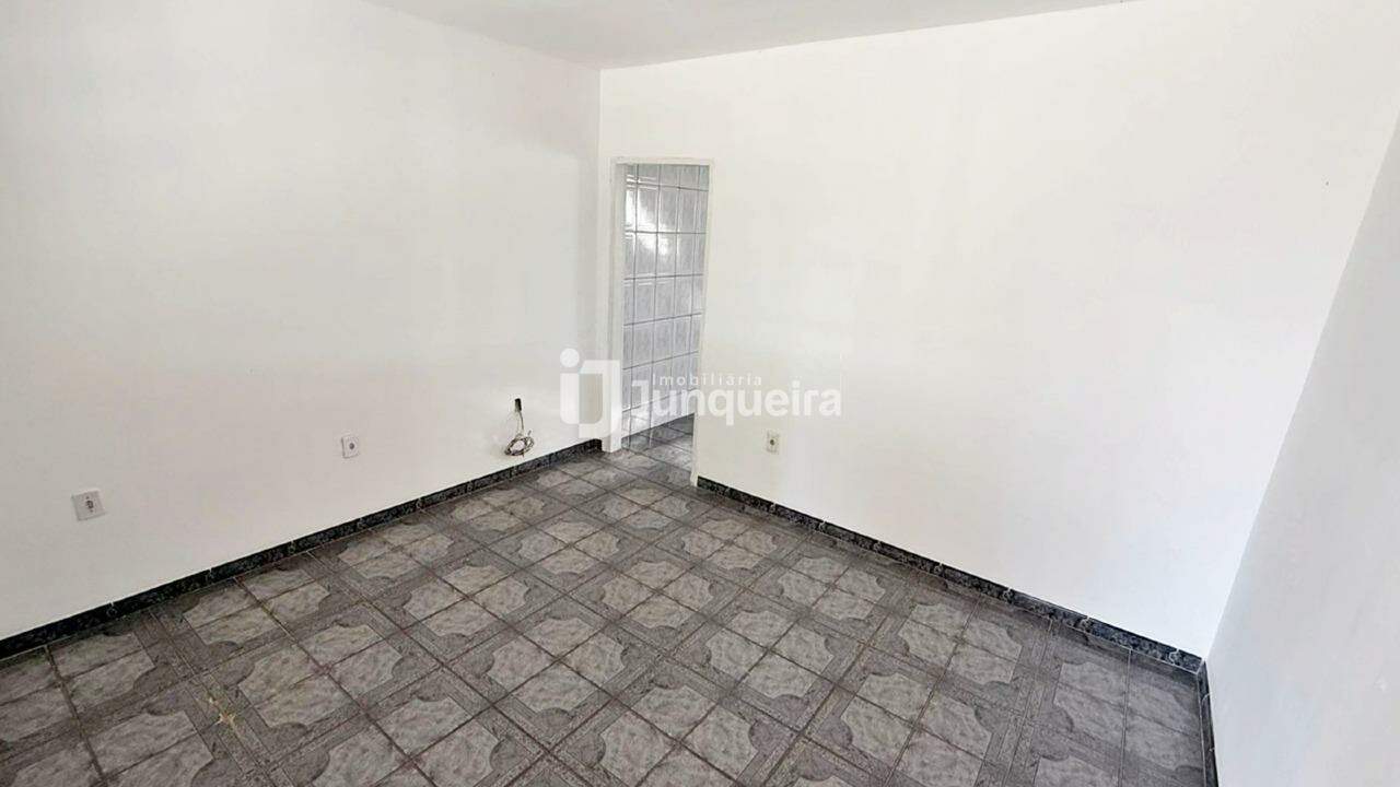 Casa à venda, 2 quartos, 2 vagas, no bairro Iaa em Piracicaba - SP
