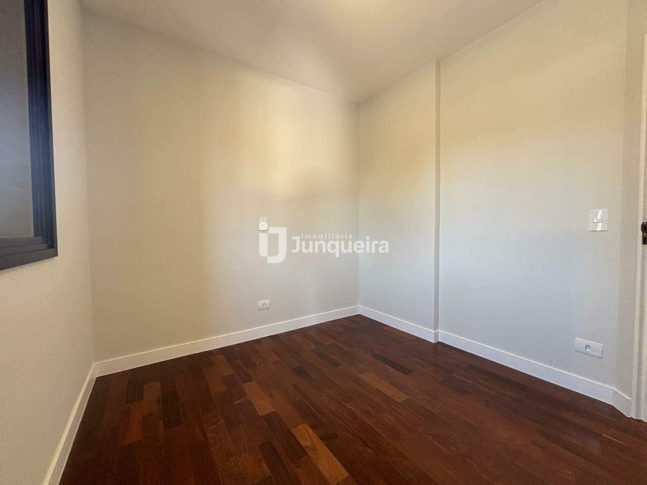 Apartamento à venda no Miami, 3 quartos, sendo 1 suíte, 1 vaga, no bairro Centro em Piracicaba - SP