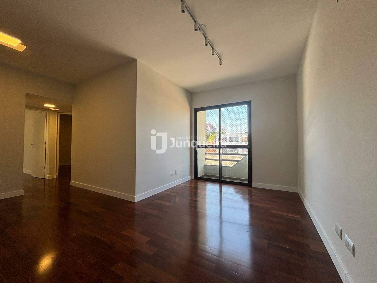 Apartamento à venda no Miami, 3 quartos, sendo 1 suíte, 1 vaga, no bairro Centro em Piracicaba - SP