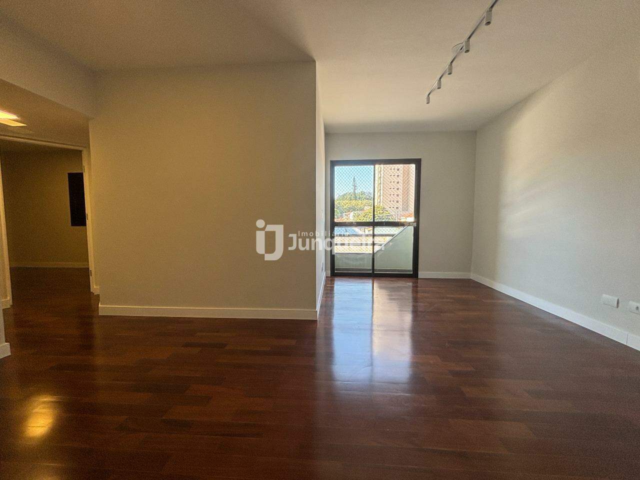 Apartamento à venda no Miami, 3 quartos, sendo 1 suíte, 1 vaga, no bairro Centro em Piracicaba - SP