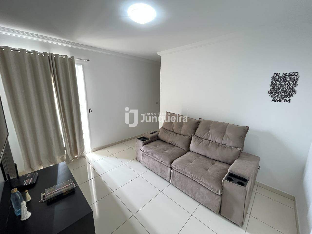 Apartamento à venda no Santa Helena, 2 quartos, 1 vaga, no bairro Campestre em Piracicaba - SP