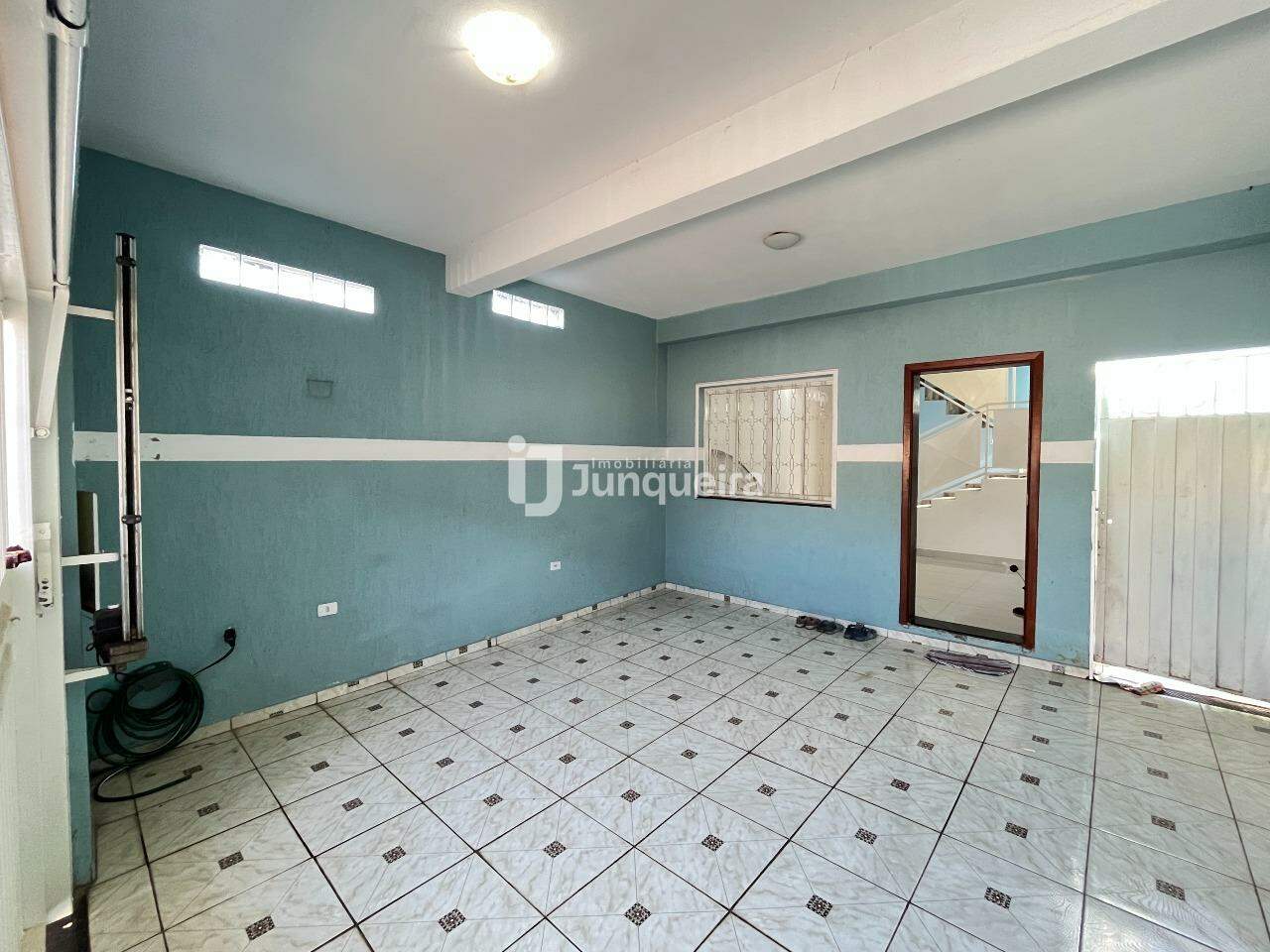 Casa à venda, 4 quartos, sendo 1 suíte, 2 vagas, no bairro Jardim Sol Nascente em Piracicaba - SP